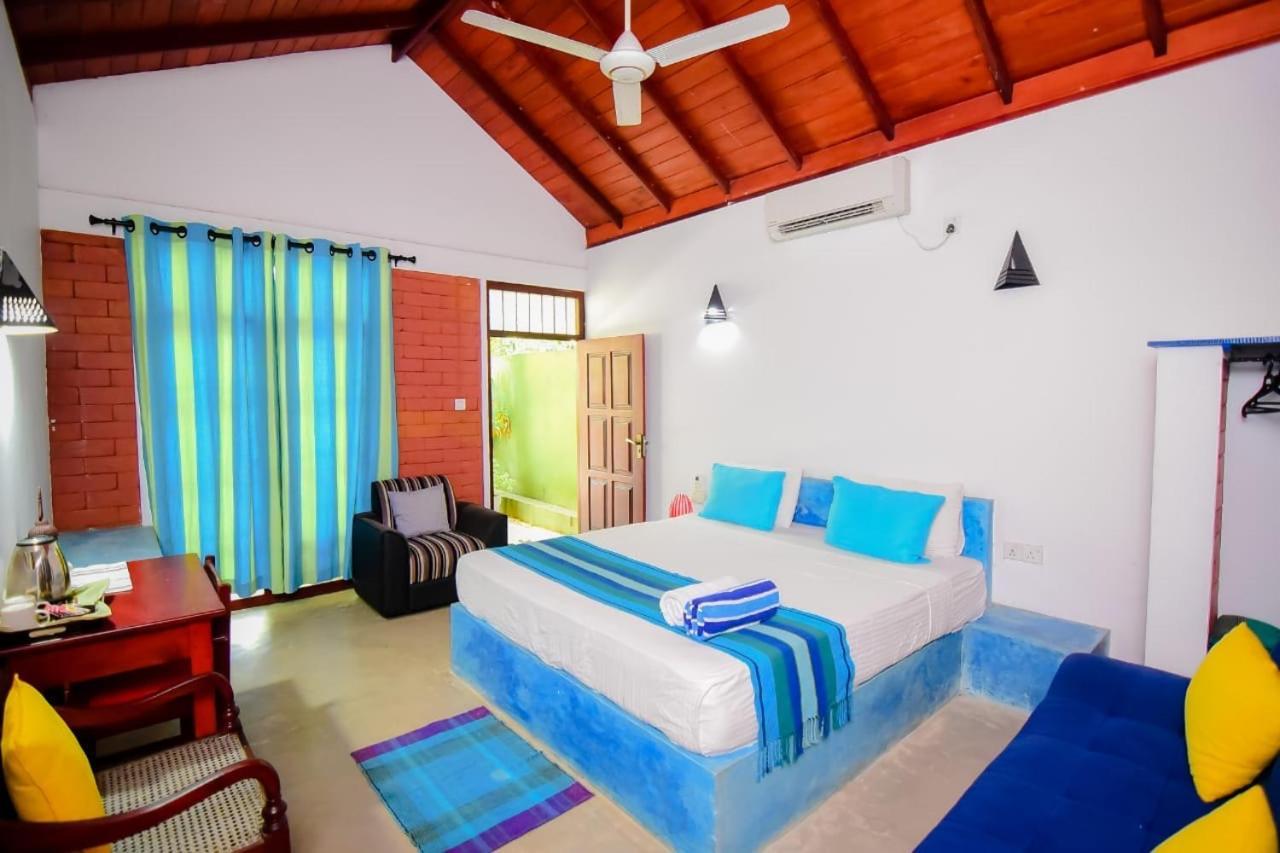 Randoni Villa Raddoluwa Exterior photo