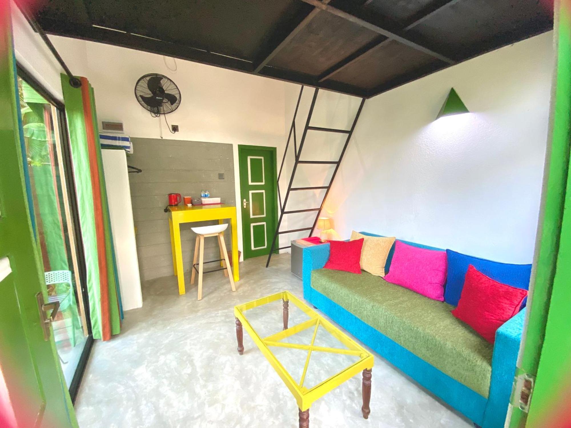 Randoni Villa Raddoluwa Exterior photo
