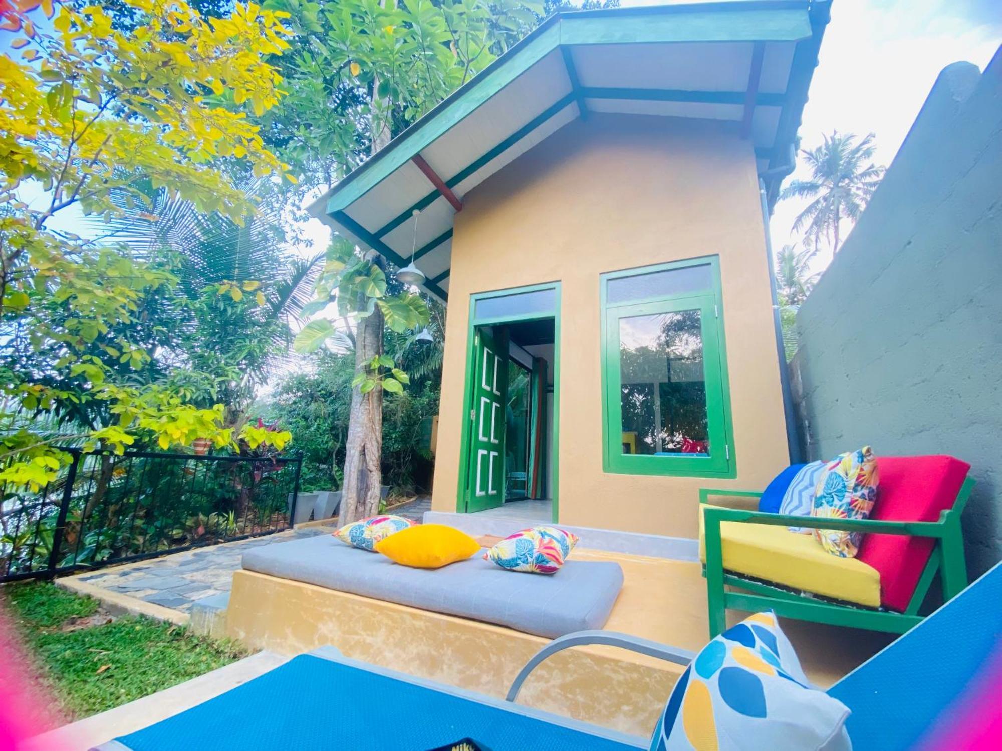 Randoni Villa Raddoluwa Exterior photo