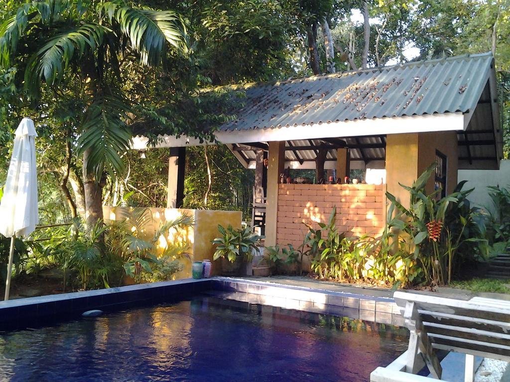 Randoni Villa Raddoluwa Exterior photo