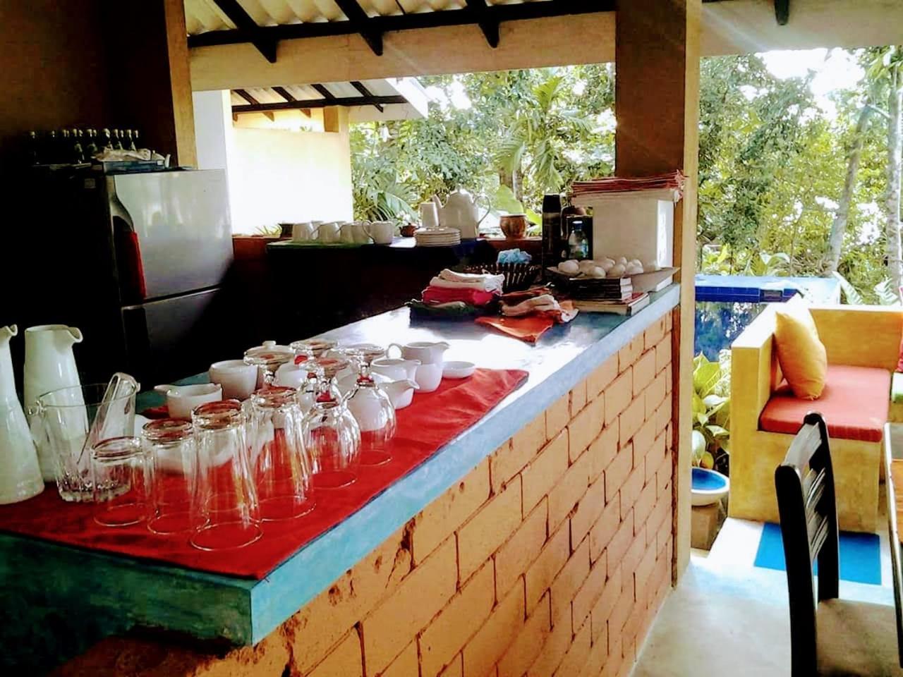 Randoni Villa Raddoluwa Exterior photo